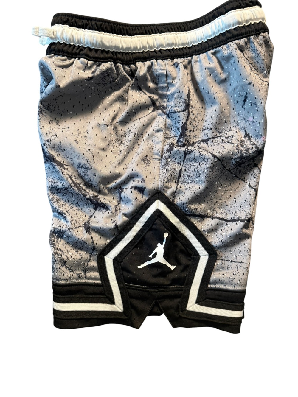 Jordan Boys Diamond Cement Mesh basketball Shorts Black Grey White Youth Medium